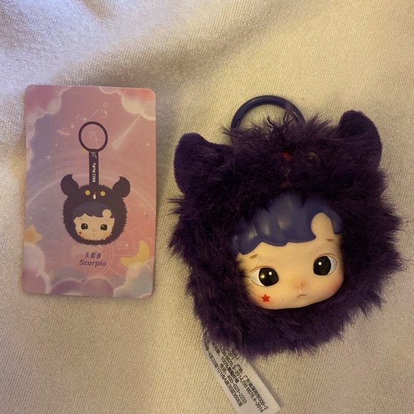 Hacipupu Constellation Vinyl Plush pendant - Picture 4 of 5